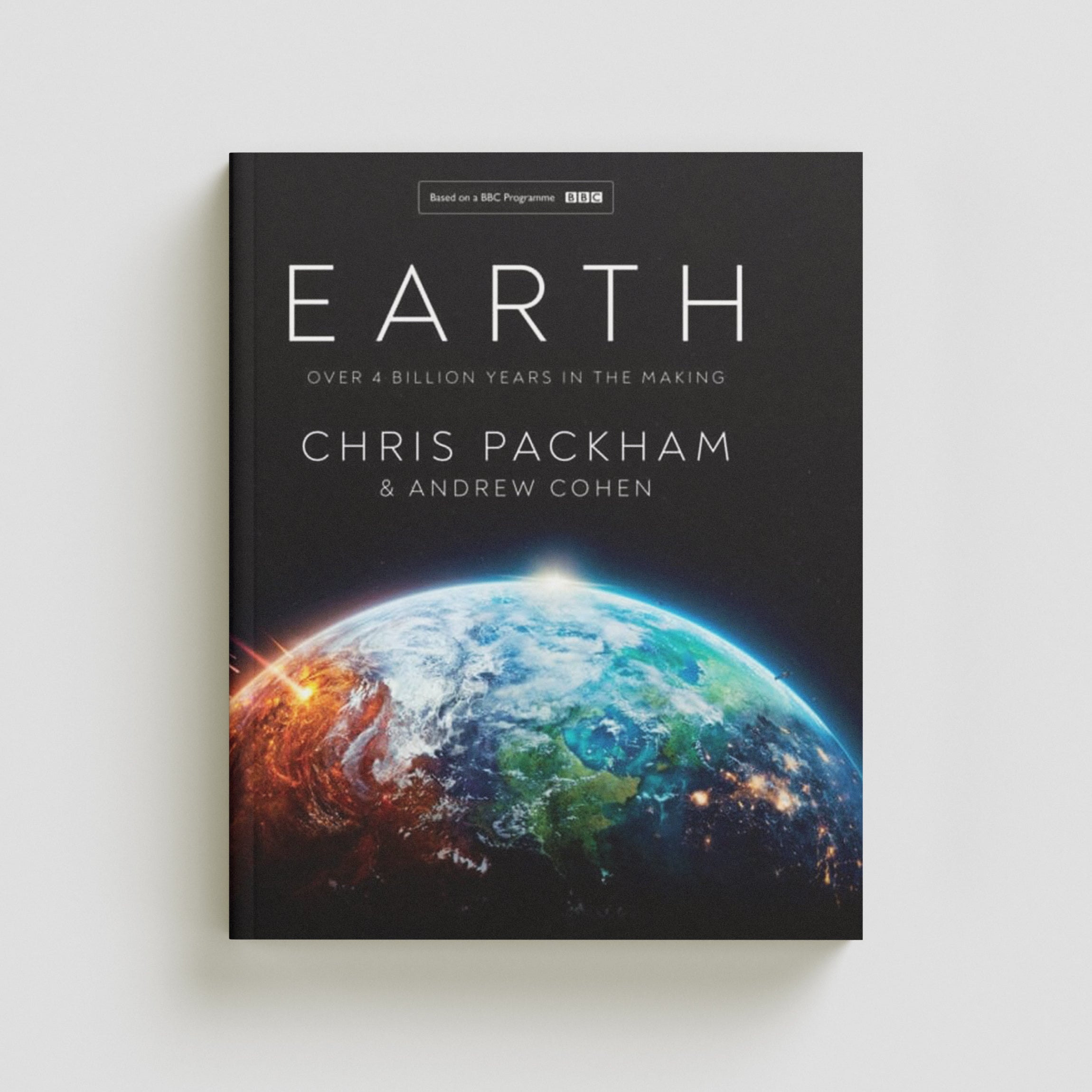Earth : Over 4 Billion Years in the Making by Chris Packham; 9780008507206