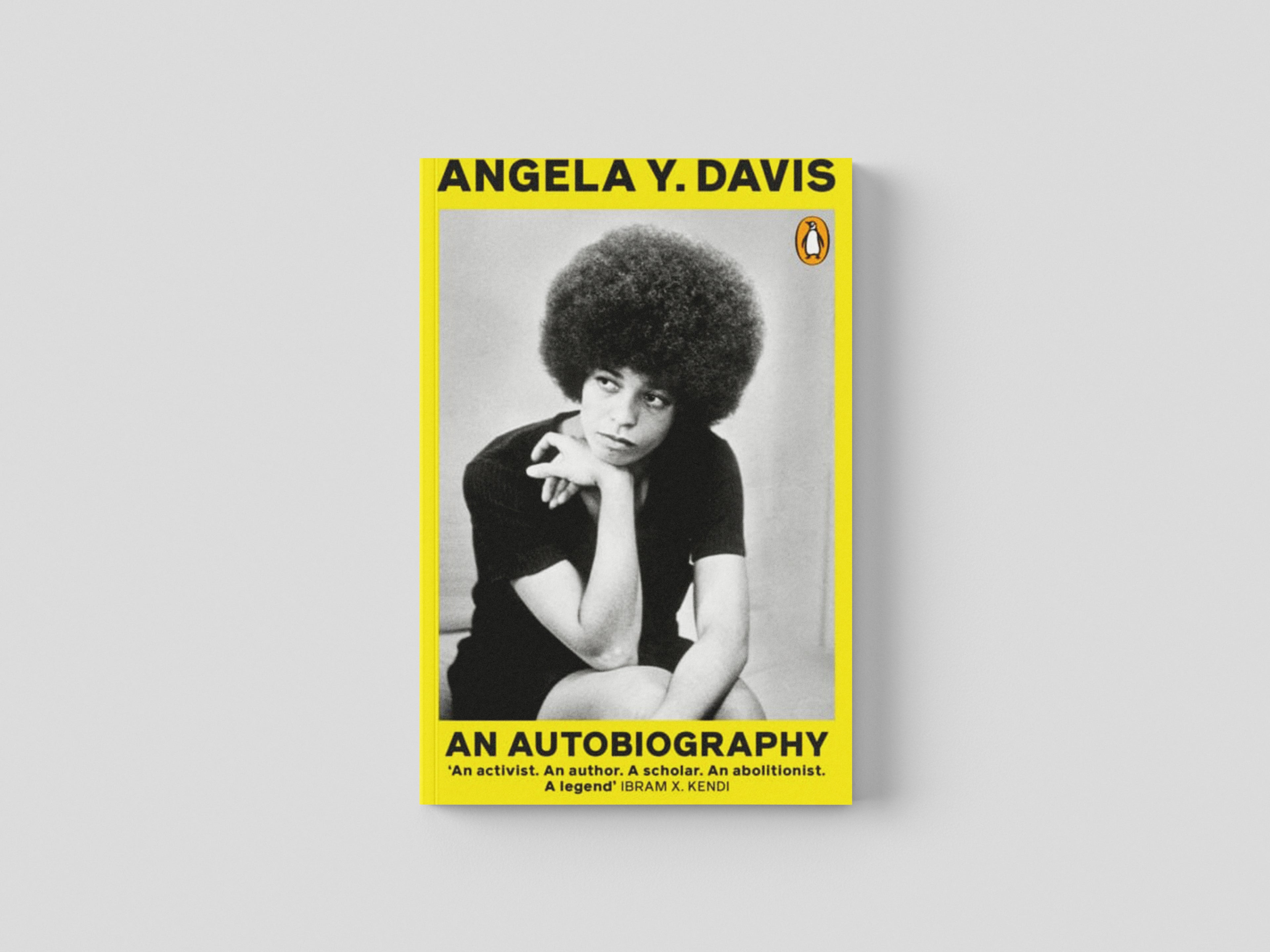 An Autobiography by Angela Y. Davis; 9780241994573