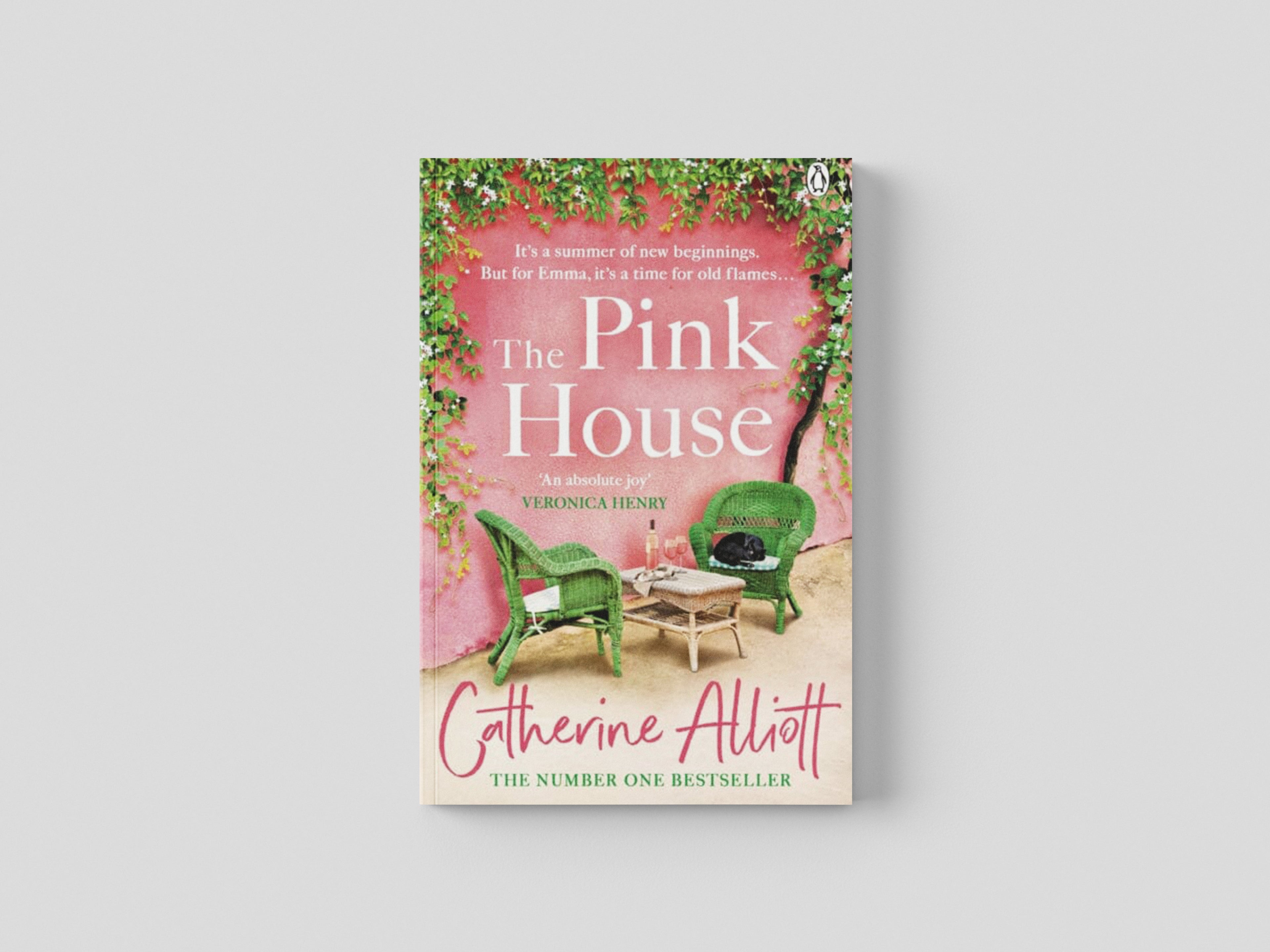The Pink House by Catherine Alliott; 9781405949941