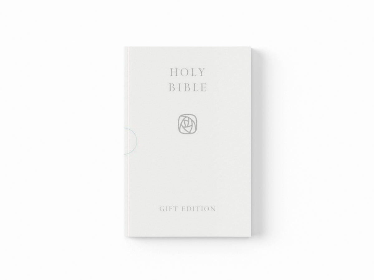 HOLY BIBLE: King James Version (KJV) White Pocket Gift Edition by Collins UK; 9780007166350