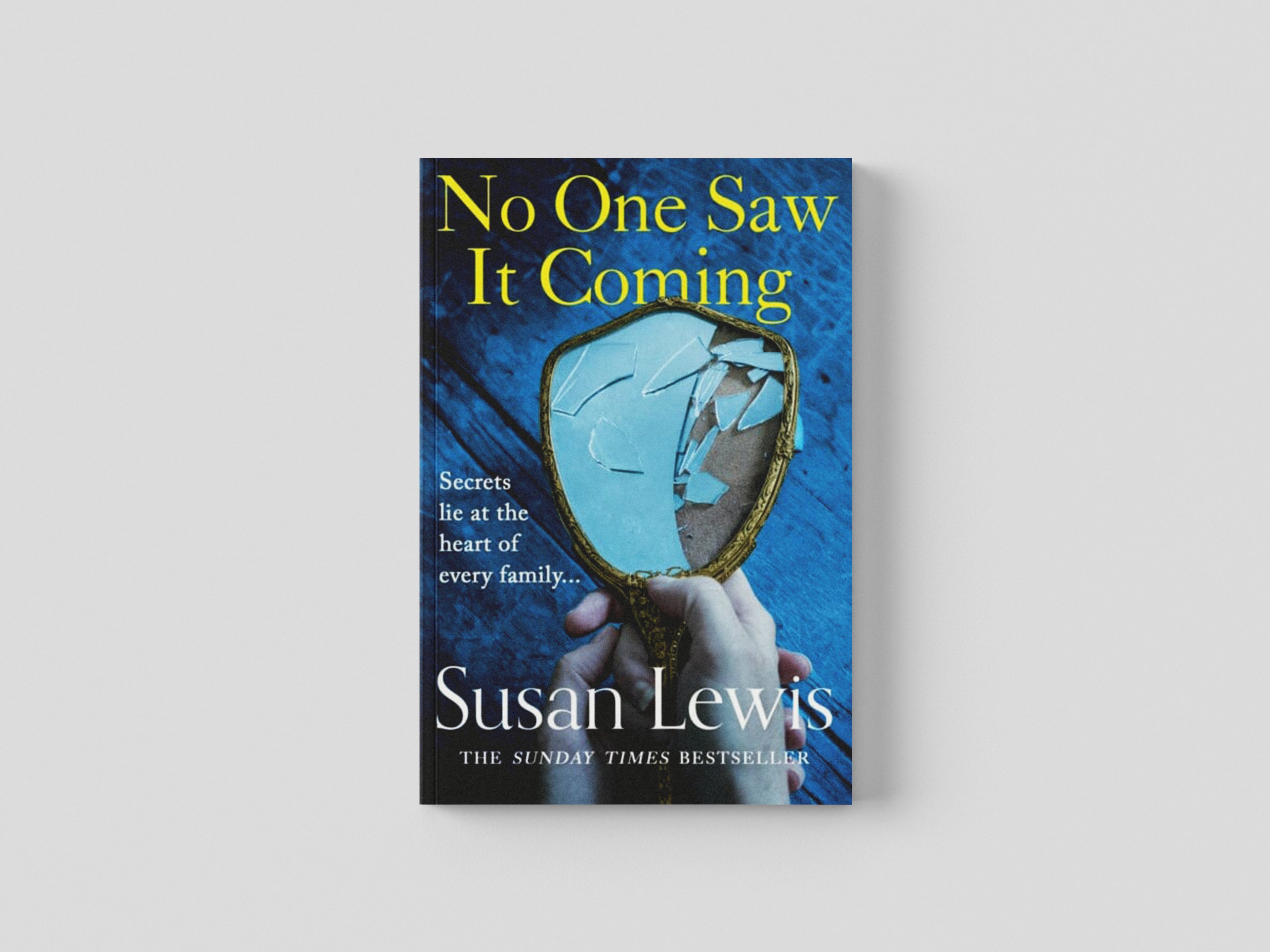 No One Saw It Coming by Susan Lewis; 9780008471903