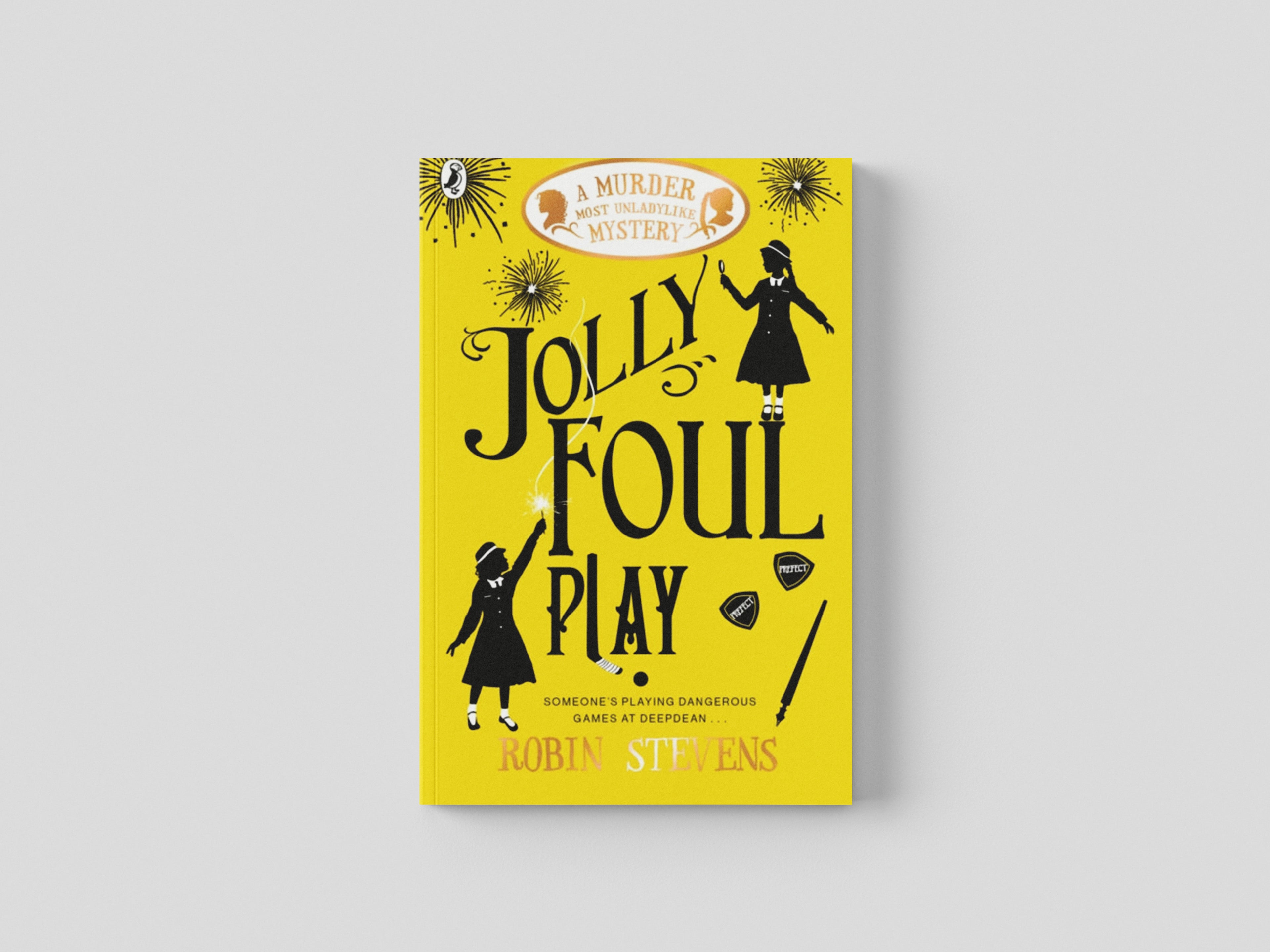Jolly Foul Play by Robin Stevens; 9780141369693