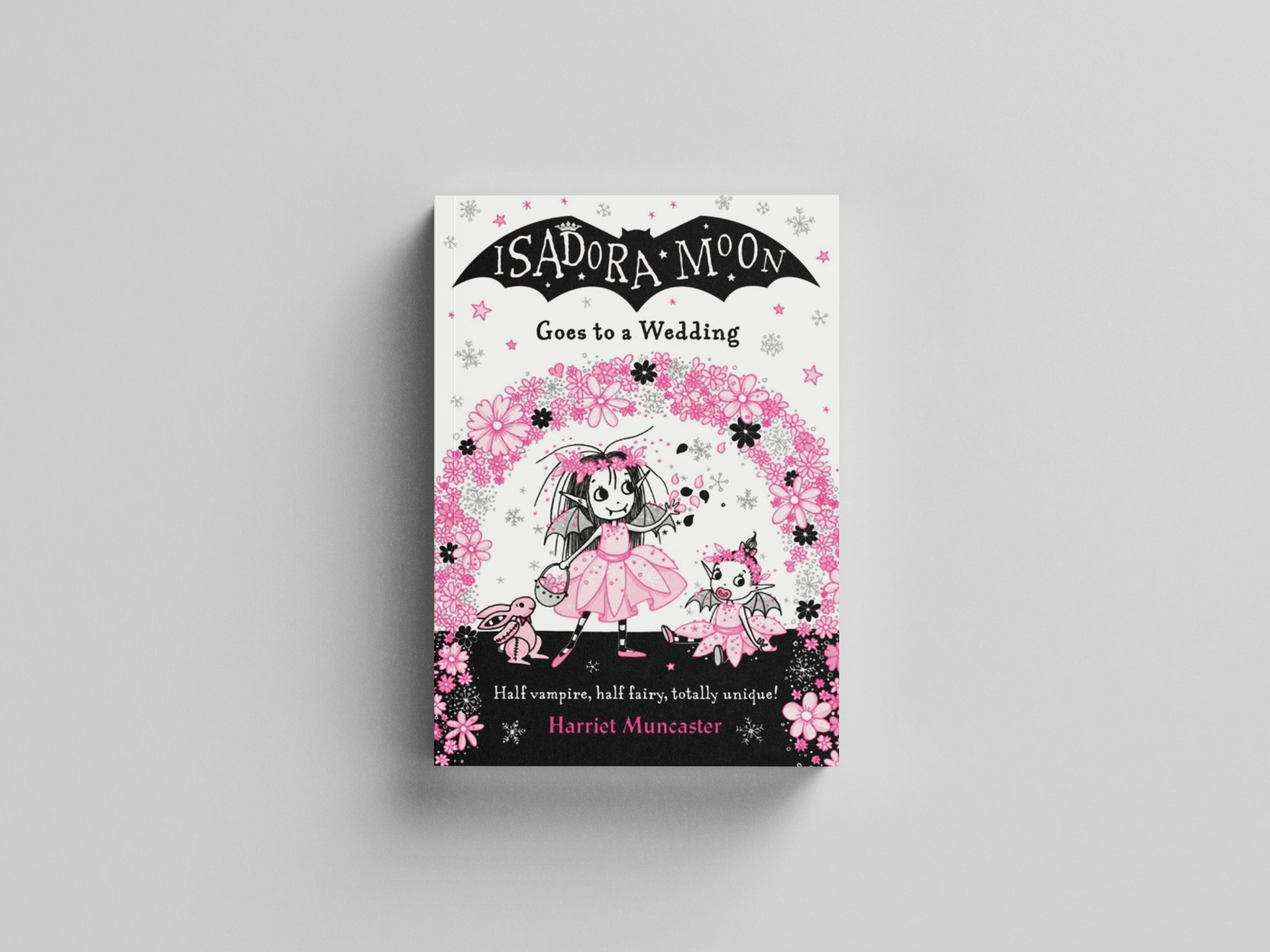 Isadora Moon Goes to a Wedding PB by Harriet Muncaster; 9780192779533