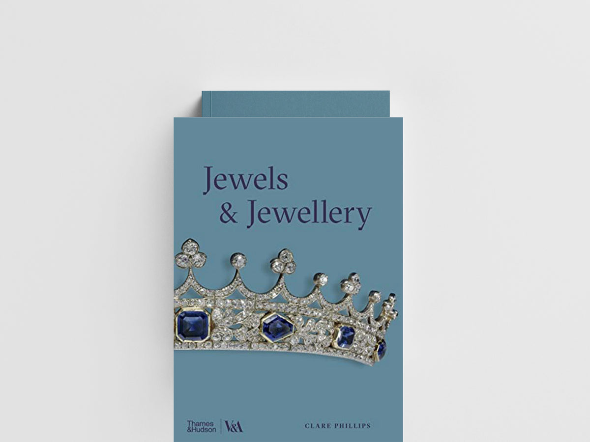 Jewels & Jewellery (Victoria and Albert Museum) by Clare Phillips; 9780500480342