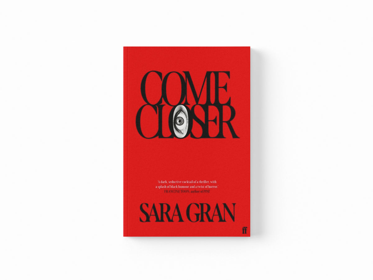 Come Closer Paperback / softback