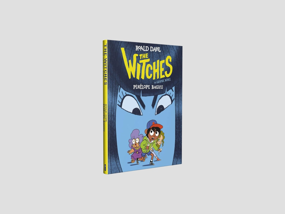 The Witches: The Graphic Novel - Ages 8-11 by Scholastic; 9780702304903