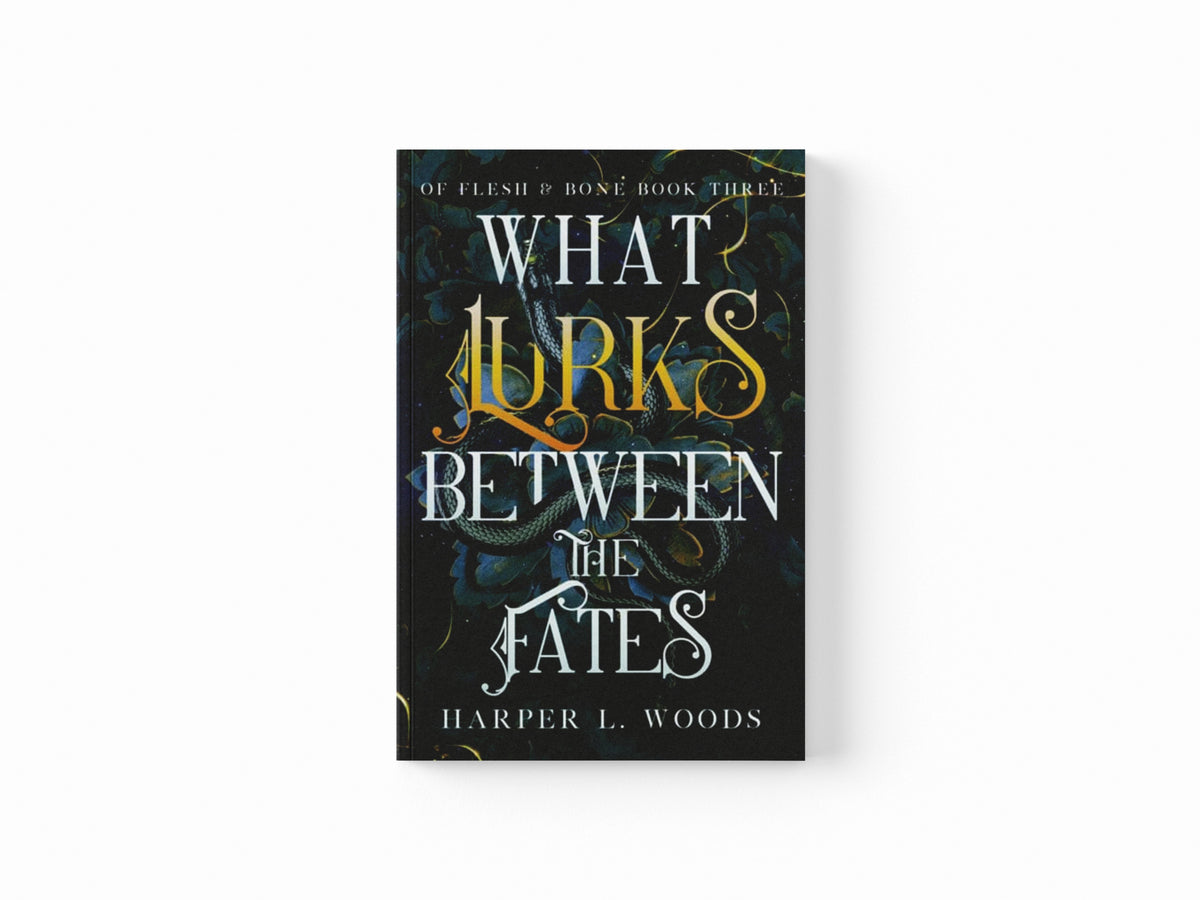 What Lurks Between the Fates Paperback / softback