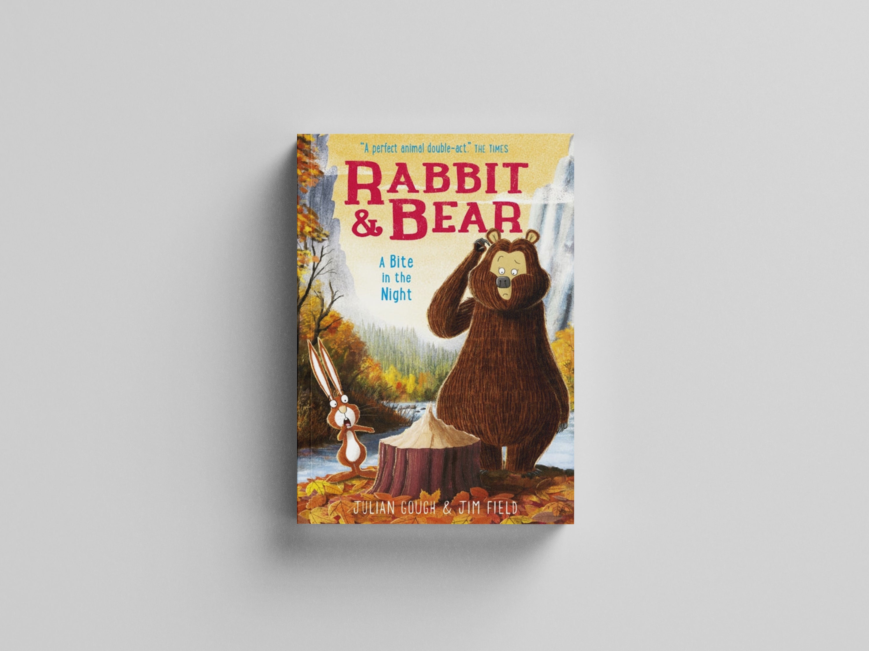 Rabbit and Bear: A Bite in the Night by Julian Gough; 9781444921748