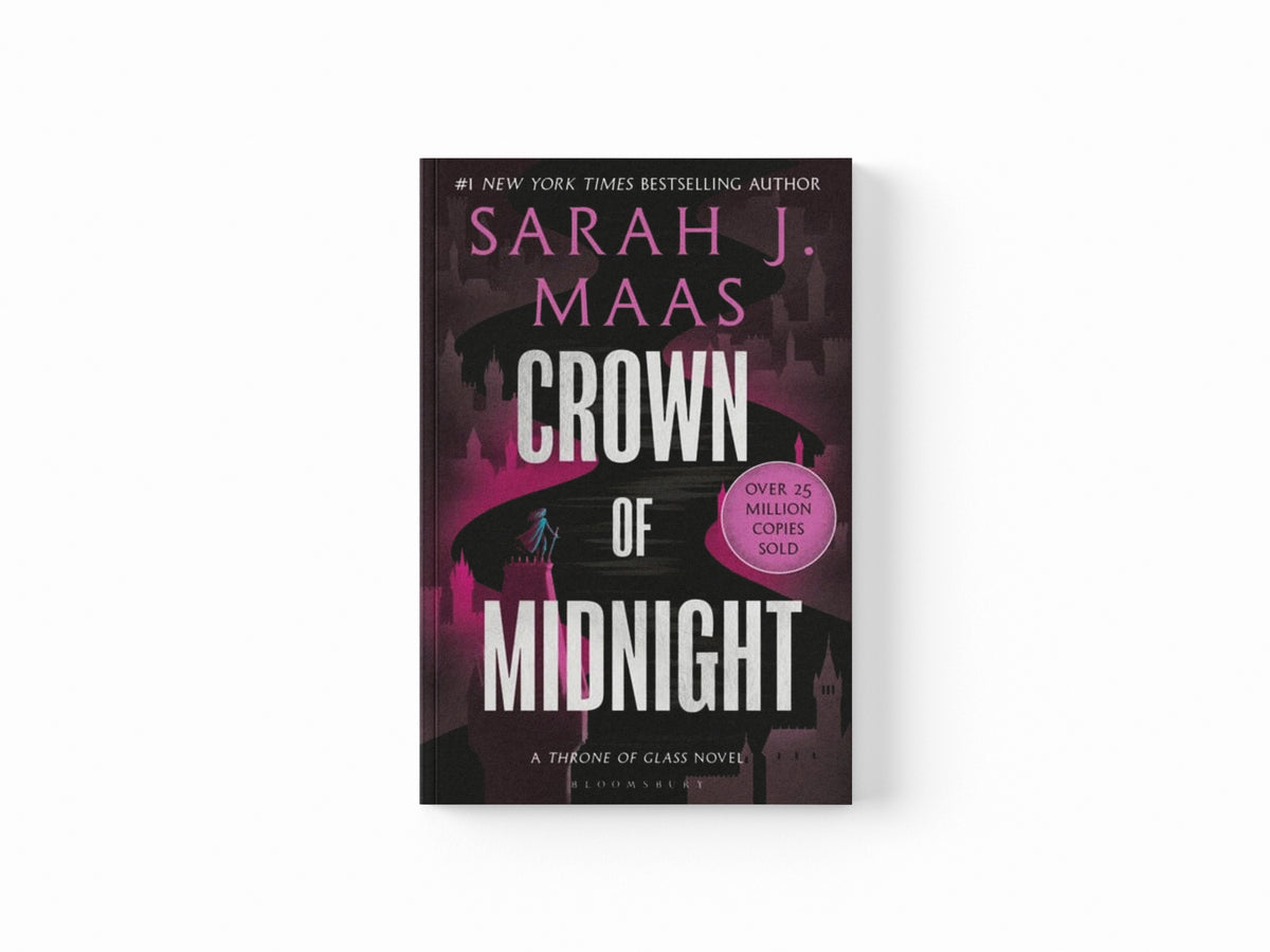 Crown of Midnight Paperback / softback