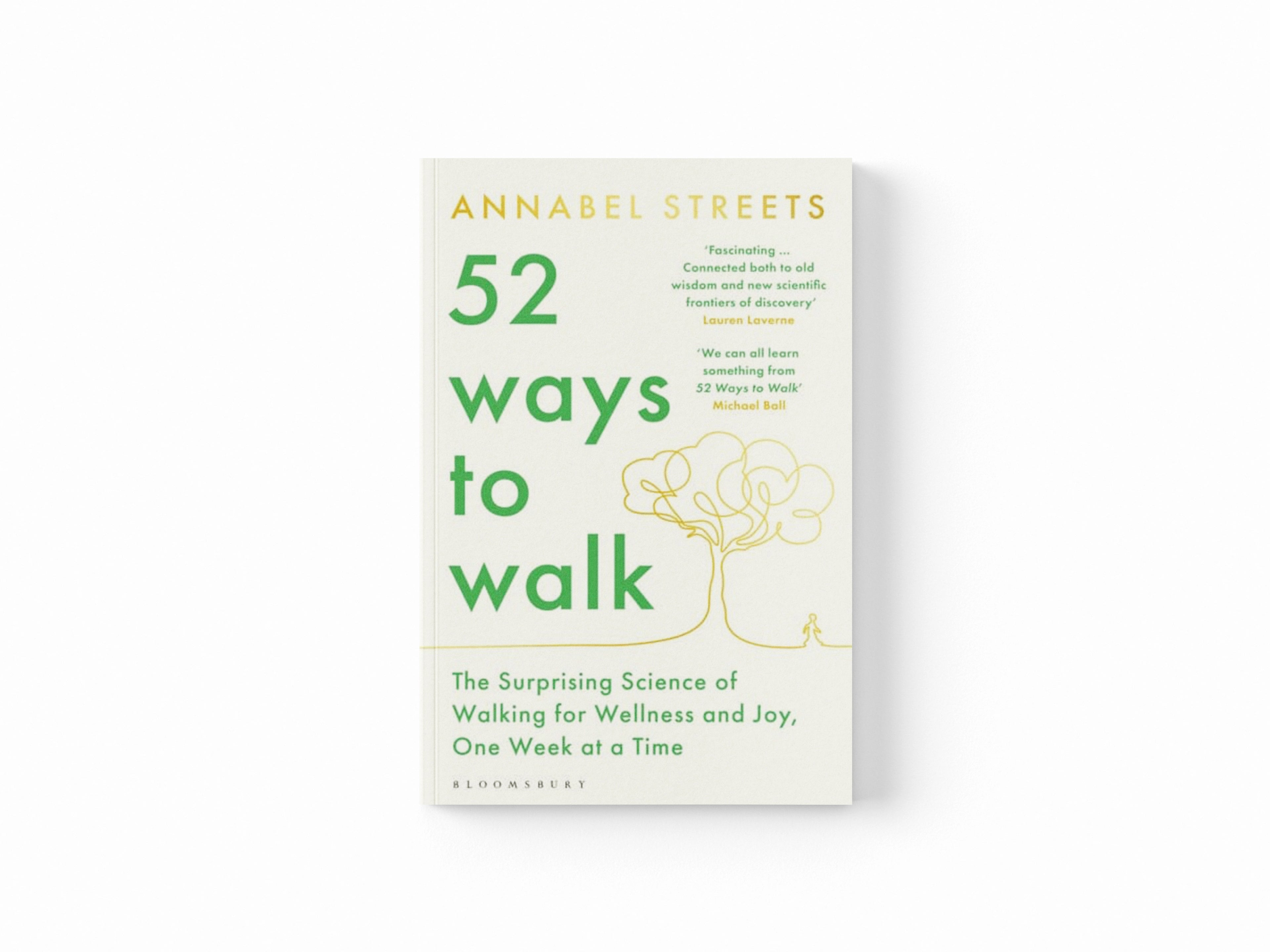 52 Ways to Walk Paperback / softback