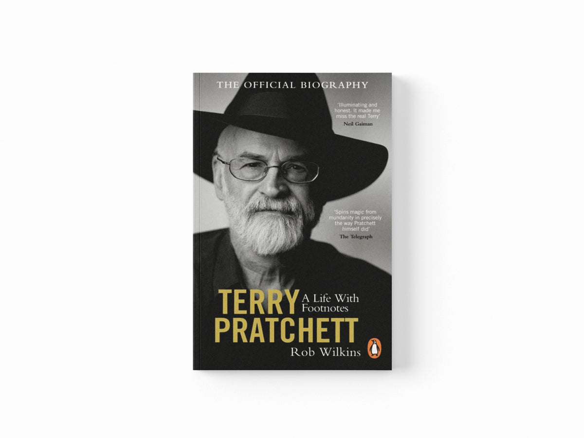 Terry Pratchett: A Life With Footnotes Paperback / softback