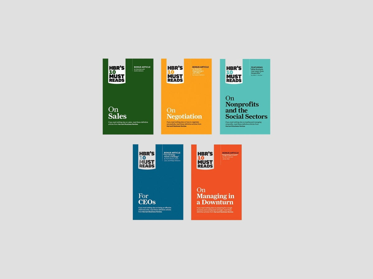 HBR's 10 Must Reads for Sales and Marketing Collection by Harvard Business Review Press; 9781633699359