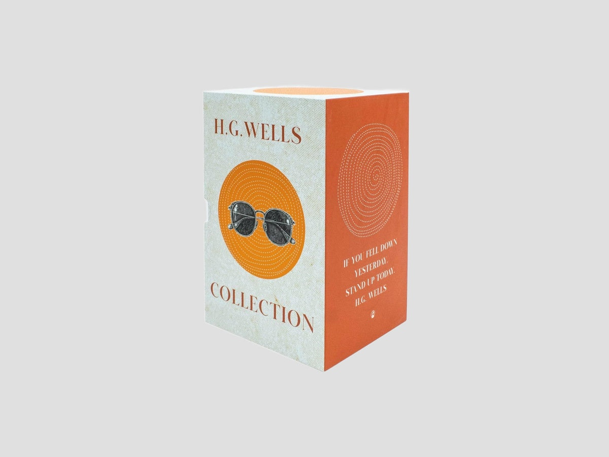 The Complete HG Wells 8 Books Collection by Classic Editions; 9781804454640