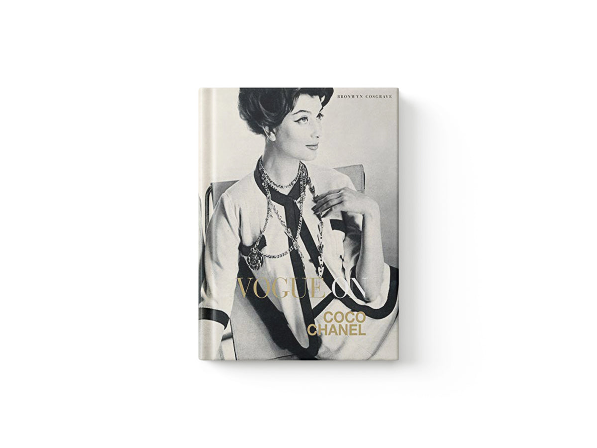 Vogue on: Coco Chanel by Bronwyn Cosgrave; 9781849491112