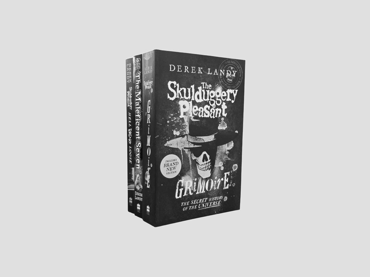 The Skulduggery Pleasant Series Collection by HarperCollins Publishers; 9782968018327