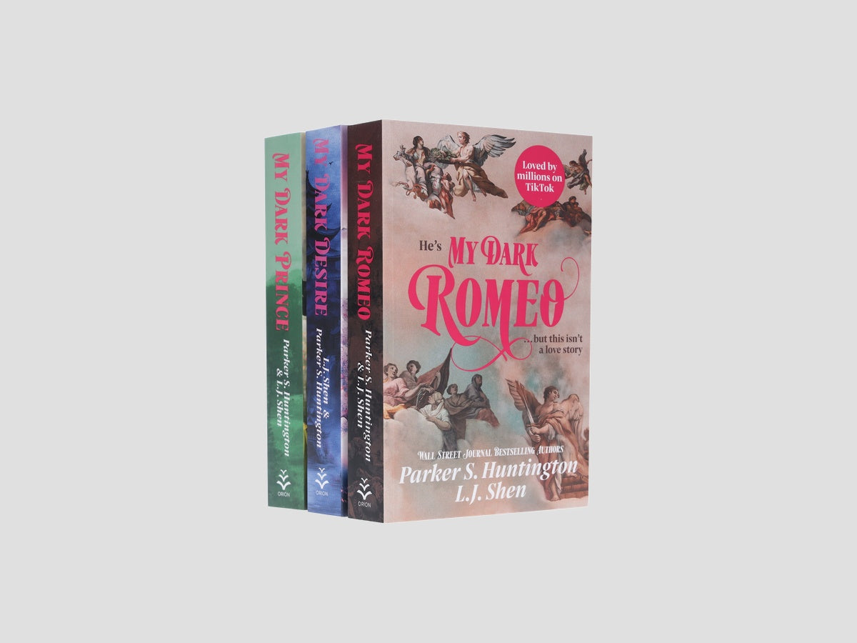 Dark Prince Road Series Collection by Hachette; 9785129262003