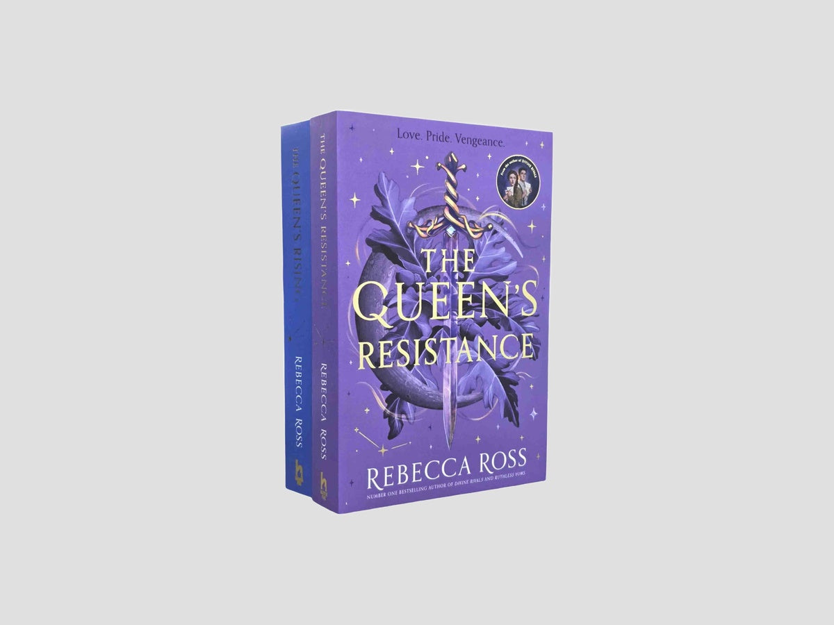 Queen’s Rising & Queen’s Resistance - Ages 13+ - Collection by HarperCollins Publishers; 9789260072200